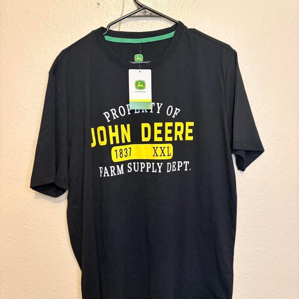John Deere Black Cotton T-Shirt with Yellow Accents Size M